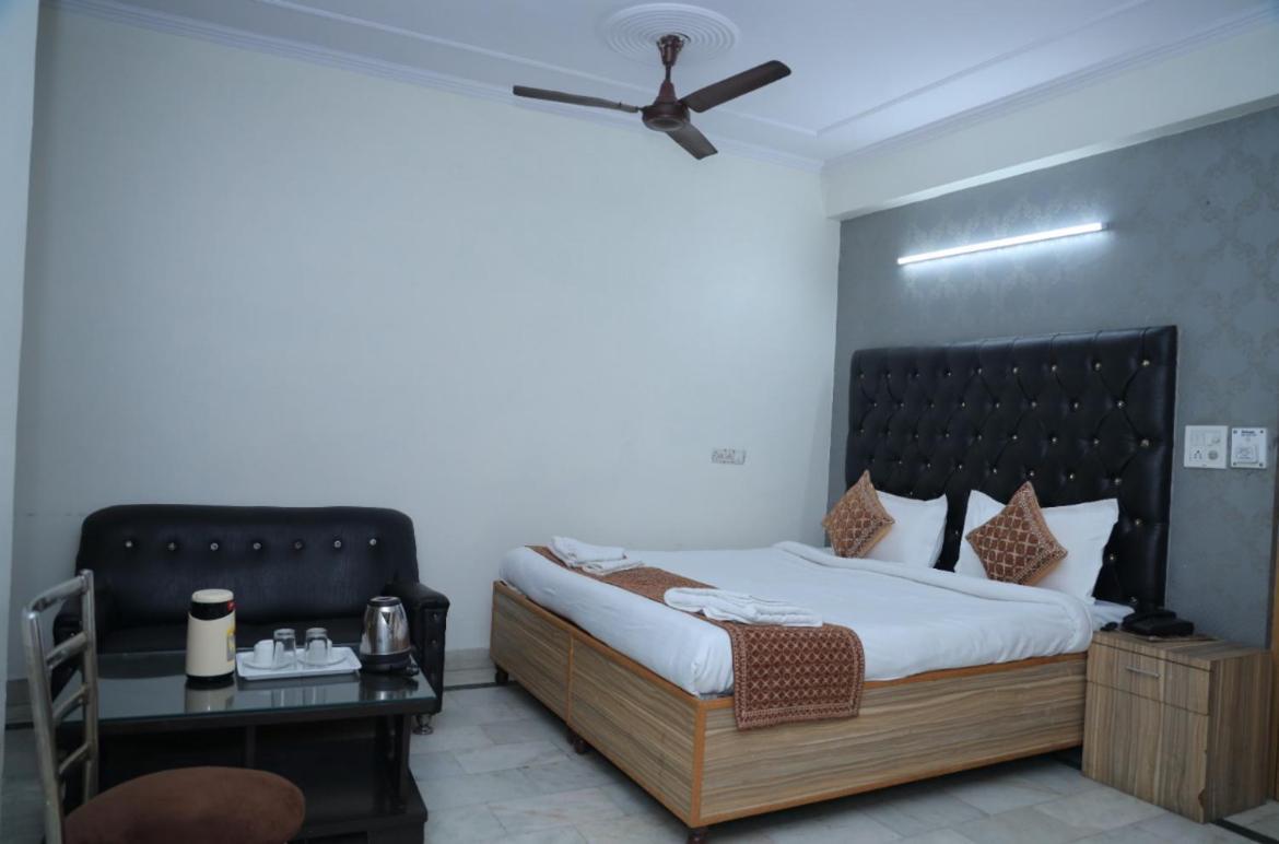 Hotel Star Palace - Near Karol Bagh Metro Delhi  Eksteriør bilde